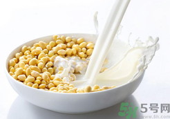 豆?jié){粉有營(yíng)養(yǎng)嗎？豆?jié){粉結(jié)塊還能喝嗎？