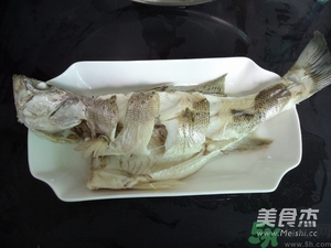 鱸魚蒸多長(zhǎng)時(shí)間？鱸魚怎么蒸？