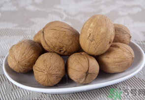 干核桃和濕核桃哪個好？干核桃和濕核桃的區(qū)別