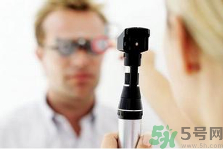 眼睛視力模糊是怎么回事？眼睛視力模糊是怎么辦？