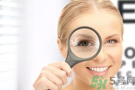 眼睛視力模糊是怎么回事？眼睛視力模糊是怎么辦？