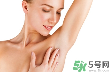 女人腋下不長毛怎么回事？女人腋下不長毛怎么辦？