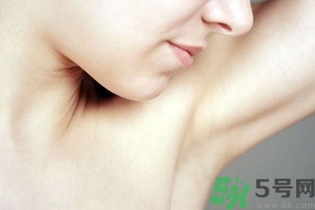 腋毛為什么會變色？腋毛上有白色附著物怎么回事？
