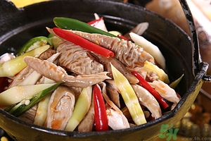 豬大腸的營養(yǎng)價值 豬大腸的功效與作用 豬大腸的營養(yǎng)價值 豬大腸的功效與作用