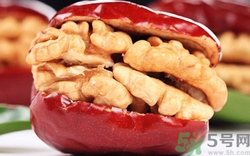 紅棗夾核桃的營養(yǎng)價值 紅棗夾核桃的功效與作用 紅棗夾核桃的營養(yǎng)價值 紅棗夾核桃的功效與作用