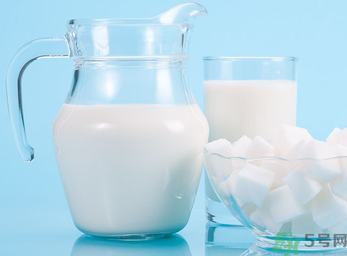 牛奶和鮮棗能一起吃嗎？鮮棗能和牛奶一起吃嗎？