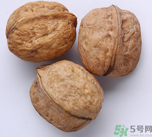 干核桃可以保存多久？干核桃能放多久？