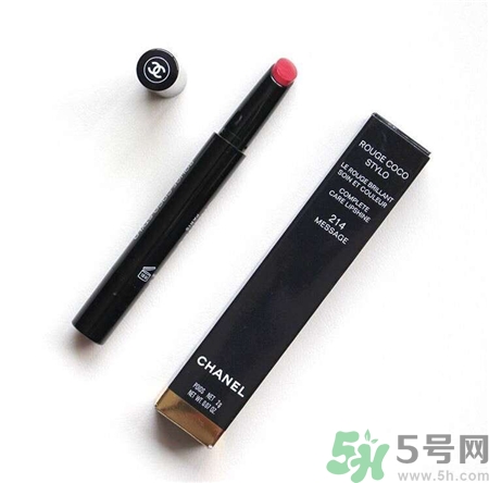 香奈兒細管口紅多少錢?香奈兒細管口紅專柜價格 香奈兒細管口紅多少錢?香奈兒細管口紅專柜價格