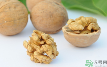 核桃放久了還能吃嗎？核桃放時(shí)間長了還能吃嗎？
