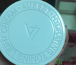 歐貝詩v7素顏霜怎么樣?歐貝詩v7素顏霜好用嗎? 歐貝詩v7素顏霜怎么樣?歐貝詩v7素顏霜好用嗎?