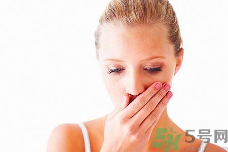 嘴里長泡怎么回事？嘴里面長泡怎么辦？