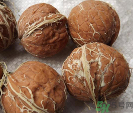 核桃長毛了還能吃嗎？核桃長毛了怎么辦？