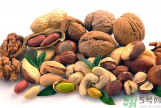 核桃發(fā)霉能吃嗎？發(fā)霉的核桃能吃嗎？