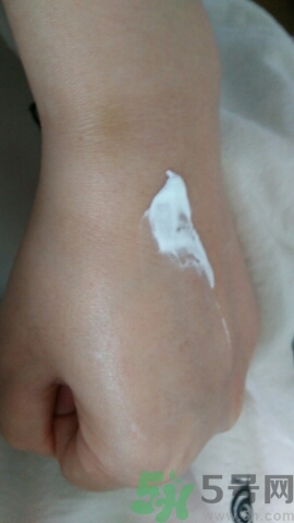 相宜本草紅石榴素顏霜怎么樣? 相宜本草紅石榴素顏霜怎么樣?