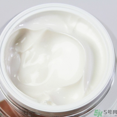 芭妮蘭夢(mèng)幻婚禮素顏霜怎么用？芭妮蘭素顏霜使用方法