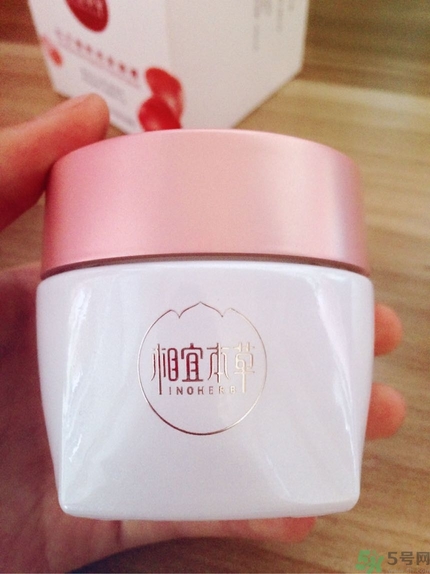 相宜本草紅石榴素顏霜多少錢(qián)? 相宜本草紅石榴素顏霜多少錢(qián)?