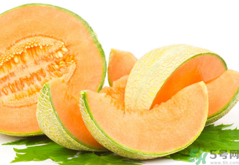 哈密瓜吃多了會(huì)怎么樣？哈密瓜吃多了會(huì)上火嗎？