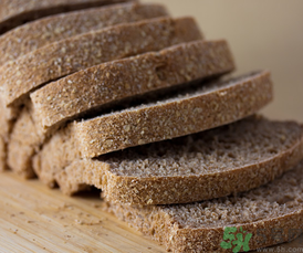 全麥面包的熱量？全麥面包的熱量高嗎？