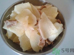 涼薯和土豆能一起吃嗎?涼薯和土豆一起吃好嗎 涼薯和土豆能一起吃嗎?涼薯和土豆一起吃好嗎