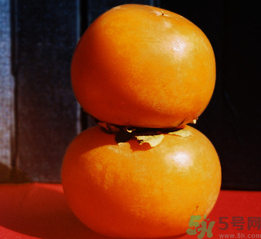 女人吃柿子有什么好處？女人吃柿子好嗎？