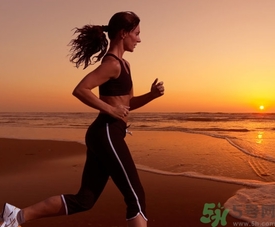 跑步多久可以起到減肥的效果？跑步多快可以減肥？