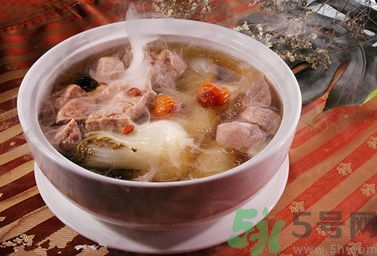入秋喝什么湯最好？秋季養(yǎng)生湯有哪些？
