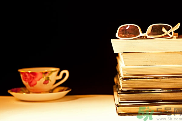 經(jīng)常熬夜怎么排毒？熬夜如何排毒？