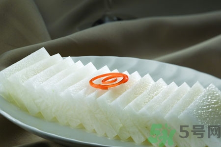 秋天吃白蘿卜好嗎？吃白蘿卜有什么好處和壞處？