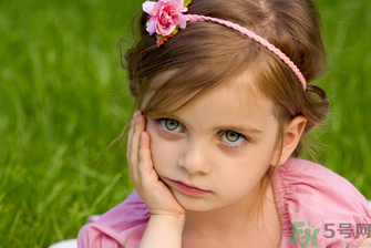 小孩能吃柿子嗎？小孩吃柿子好不好？