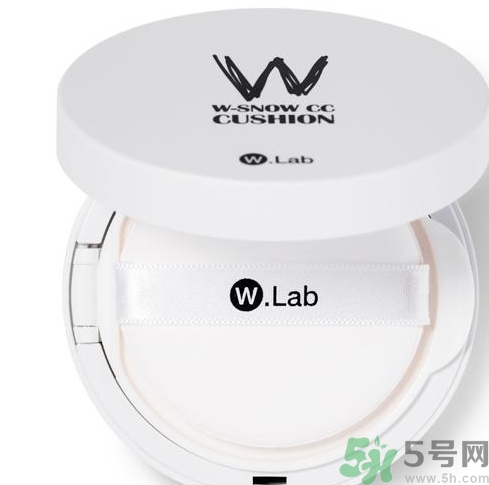 w.lab雪花氣墊黑色款怎么樣？w.lab雪花氣墊黑色和白色區(qū)別？