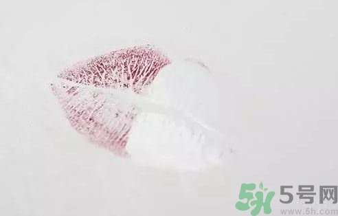 anna sui安娜蘇口紅雨衣怎么用?安娜蘇口紅雨衣用法 anna sui安娜蘇口紅雨衣怎么用?安娜蘇口紅雨衣用法