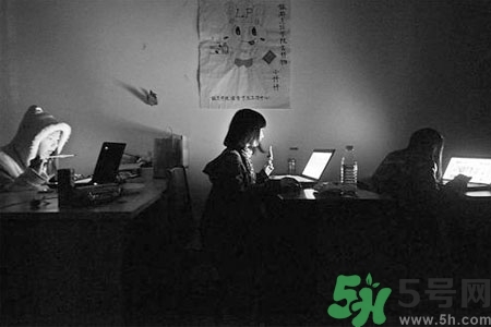 熬夜對(duì)青少年有什么影響？熬夜對(duì)青少年的危害是什么？