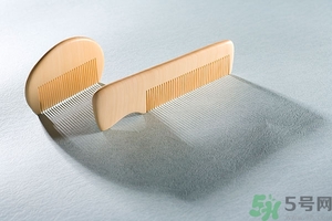 愛掉頭發(fā)用什么梳子好?哪種梳子不容易掉頭發(fā) 愛掉頭發(fā)用什么梳子好?哪種梳子不容易掉頭發(fā)