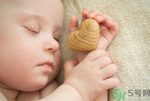 滅蚊燈有用嗎？滅蚊燈對嬰兒有害嗎？