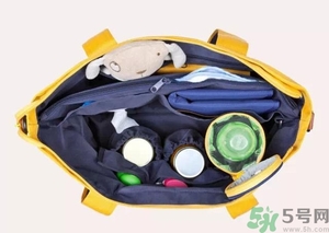 媽媽包哪個(gè)牌子好？媽媽包里面裝什么必備