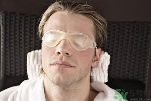 皮膚差的男生怎么洗臉？皮膚差的男生晨起不能用清水洗臉