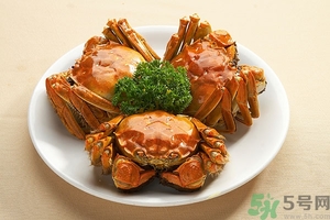 大閘蟹放冰箱死了還能吃嗎？大閘蟹放冰箱冰凍死了還能吃嗎？