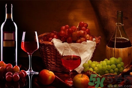 葡萄酒過期還能喝嗎？葡萄酒過期喝了好嗎？