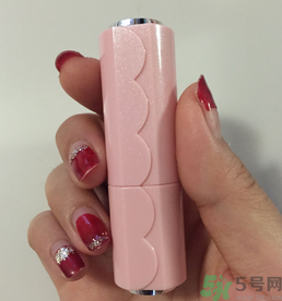 伊蒂之屋甜蜜之戀唇膏怎么用? 伊蒂之屋甜蜜之戀唇膏怎么用?