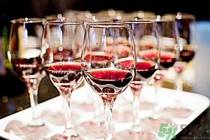 葡萄酒什么時(shí)候過(guò)濾？自制葡萄酒多久可以過(guò)濾？