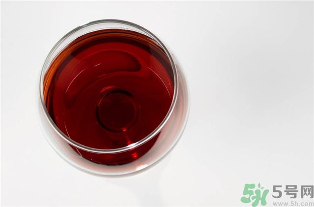 葡萄酒不能和什么一起吃？葡萄酒和什么食物相克？