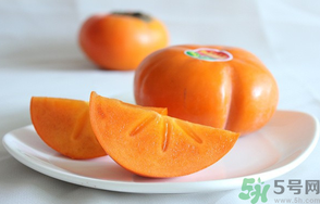 脆柿子可以直接吃嗎？柿子可以直接吃嗎？