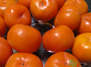 凍柿子和酸奶可以一起吃嗎？?jī)鍪磷雍退崮虝?huì)中毒嗎？