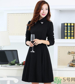 十月份可以穿裙子嗎？十月份穿什么衣服合適？