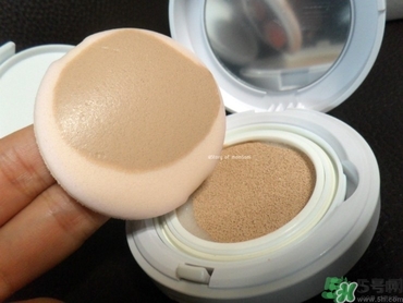 vant氣墊cc黑色和白色哪款好？vant36.5氣墊cc黑色和白色區(qū)別