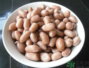 生花生吃多了會(huì)怎么樣？生花生吃多了會(huì)長胖嗎？