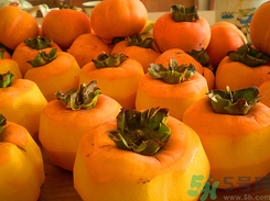 新鮮柿子怎樣去澀？硬柿子怎樣去澀？