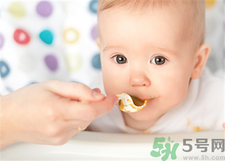 怎么判斷寶寶積食？寶寶積食吃什么食物好？