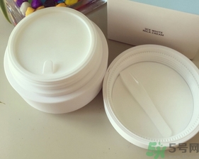 3ce牛奶素顏霜多少錢?3ce牛奶素顏霜專柜價(jià)格 3ce牛奶素顏霜多少錢?3ce牛奶素顏霜專柜價(jià)格