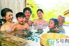 高血壓能泡溫泉嗎？血壓高適合泡溫泉嗎？